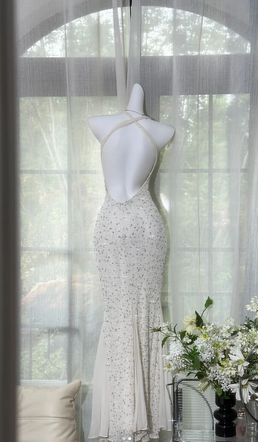 Shiny White Halter V Neck Sequin Beaded Mermaid Prom Gown Backless Long Party Dress