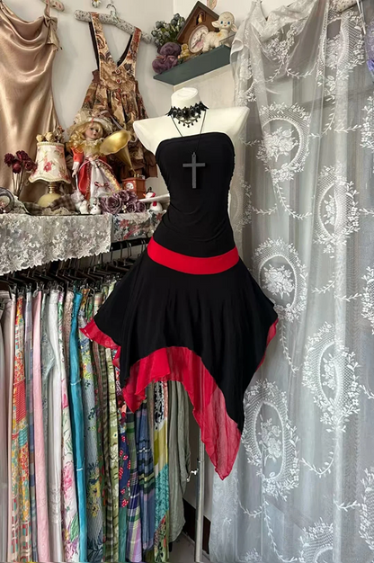 Black strapless, fitted waist, short ball gown with irregular red hem R7877