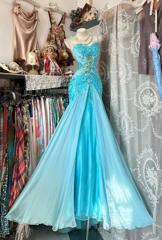 Light blue halter-neck, fitted, bodycon, sexy fishtail long ball gown R8117
