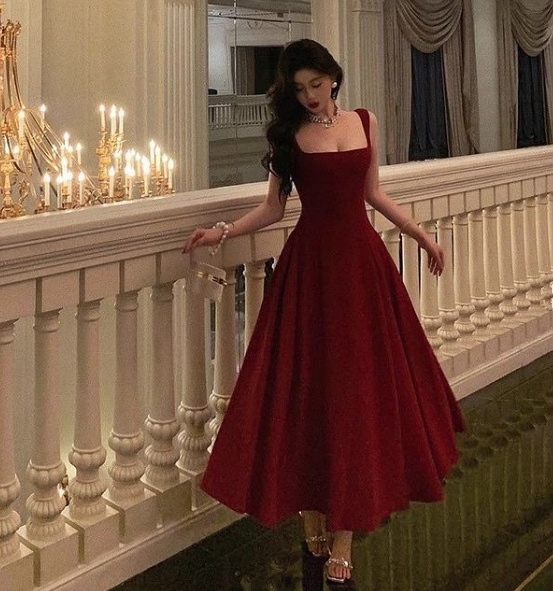A line Burgundy Prom Gown Party Dresses