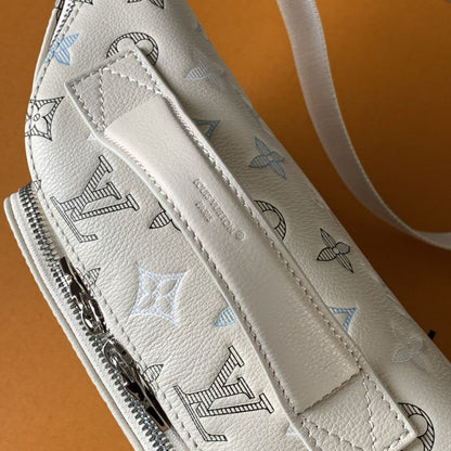 Louis Vuitton Rush Bumbag White 30Cm M28619