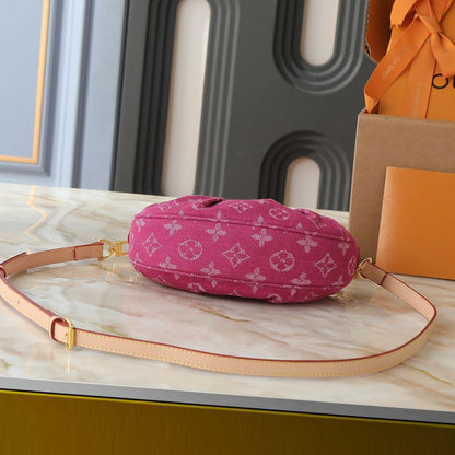 Louis Vuitton Pochette Valley Bag Denim Pink 21Cm M28327