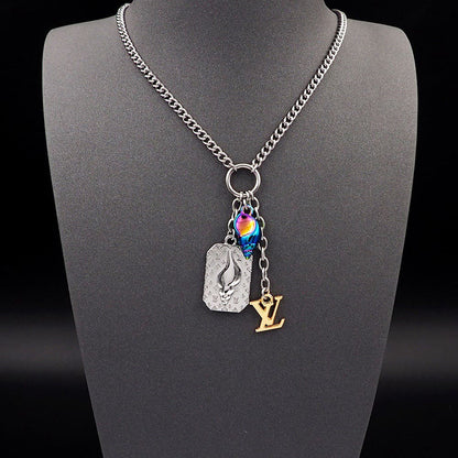 LV SHELL Necklace
