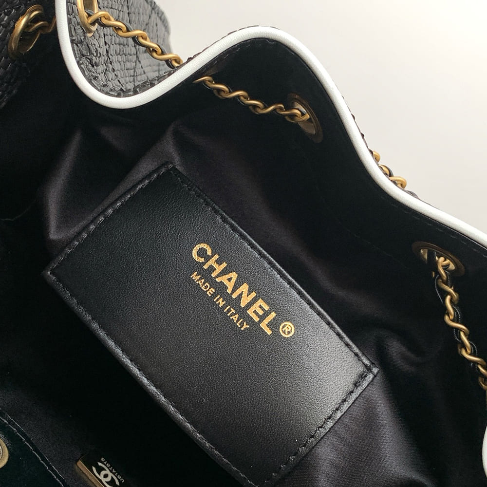 CHANEL 25 Small Handbag(HIGH-END GRADE)