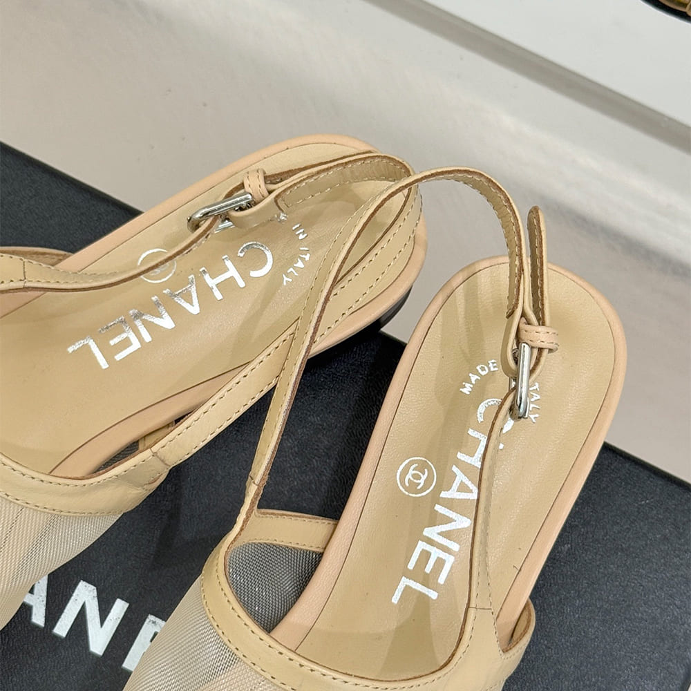 CHANEL Slingbacks