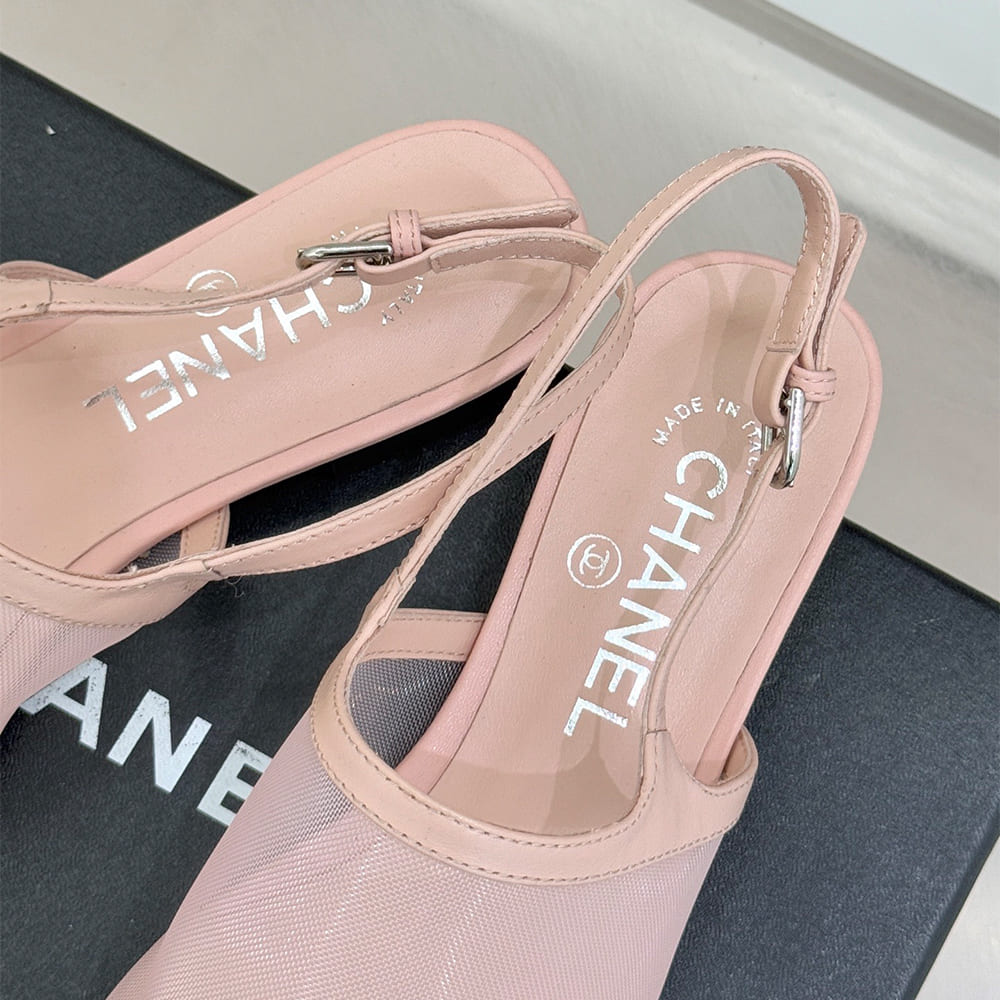 CHANEL Slingbacks