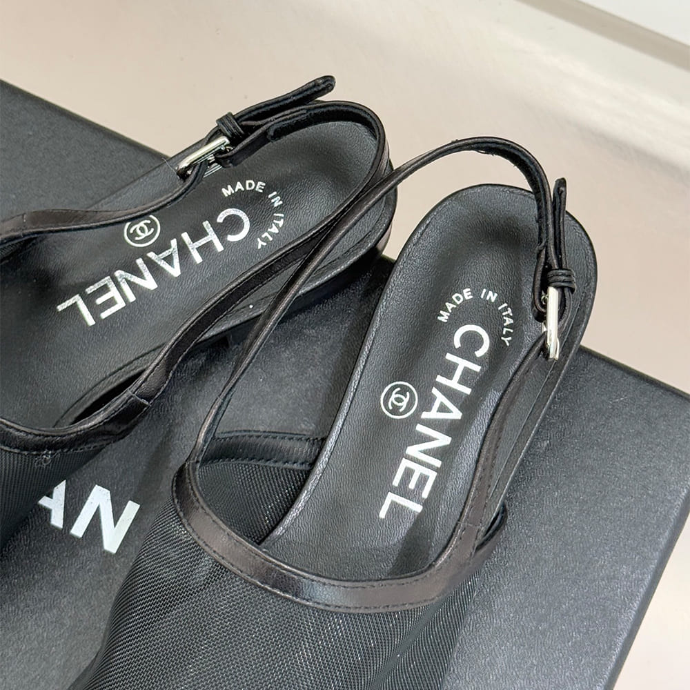 CHANEL Slingbacks
