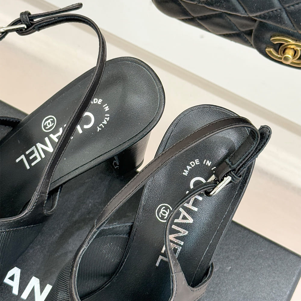 CHANEL Slingbacks