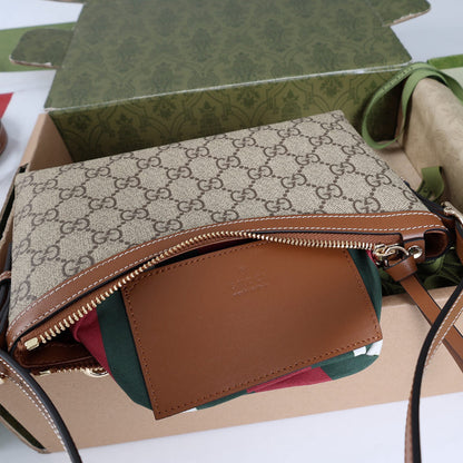 Gucci GG Emblem small shoulder bag