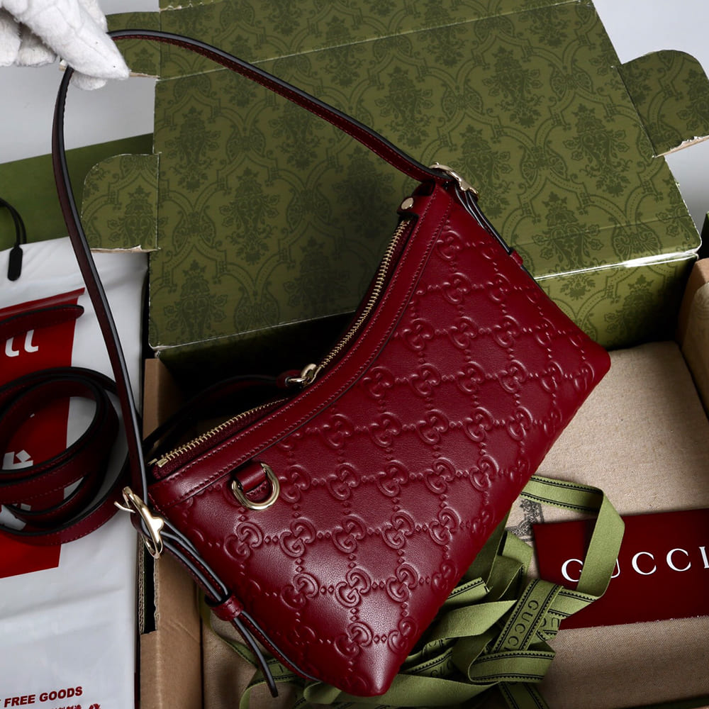 Gucci GG Emblem small shoulder bag