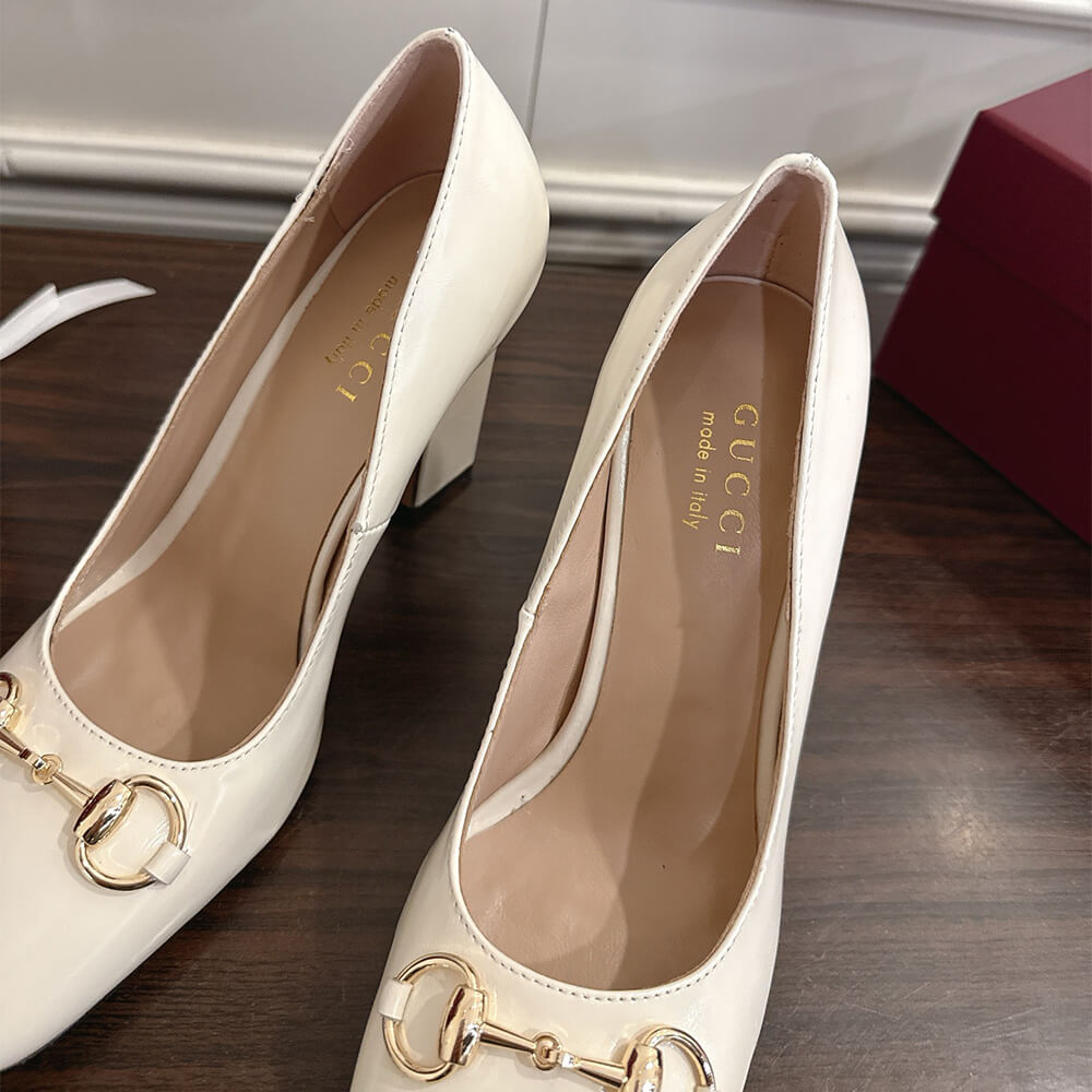 GUCCI Women’s Signora pump