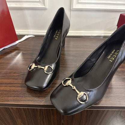 GUCCI Women’s Signora pump