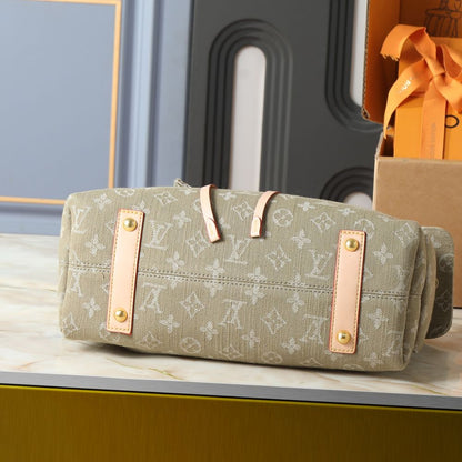 Louis Vuitton Carryall Cargo PM Khaki Denim 33Cm M27623