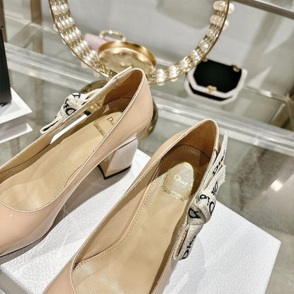 J’Adior Pump