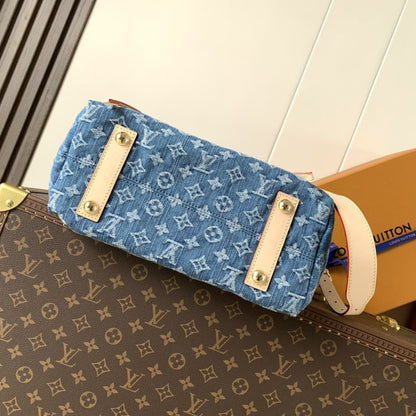 Louis Vuitton Carryall Cargo PM Blue Denim 33Cm