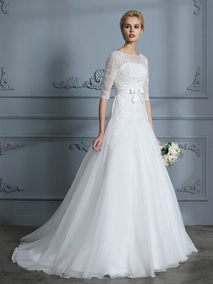 A-Line/Princess 1/2 Sleeves Scoop Lace Court Train Tulle Wedding Dresses