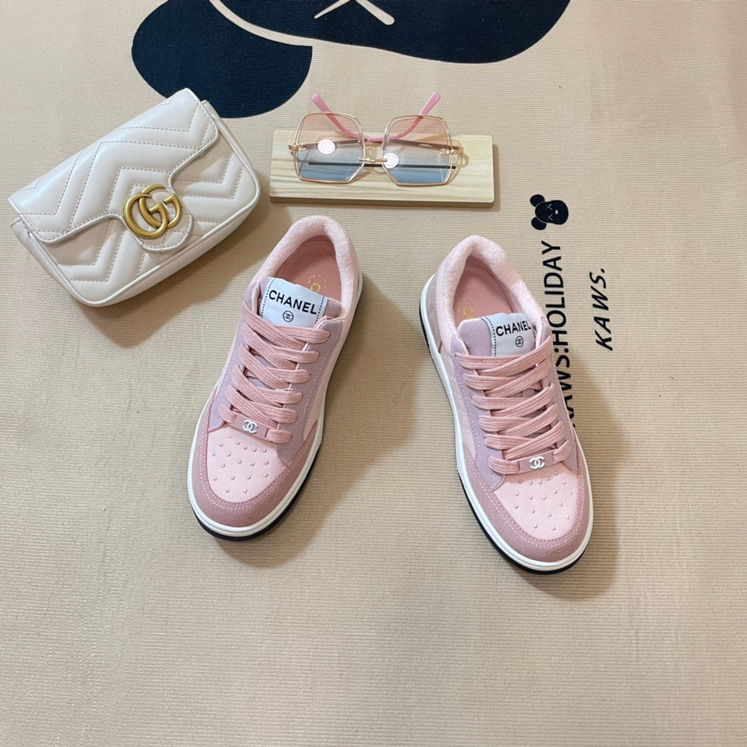 Luxury  Sneaker  CHL 052