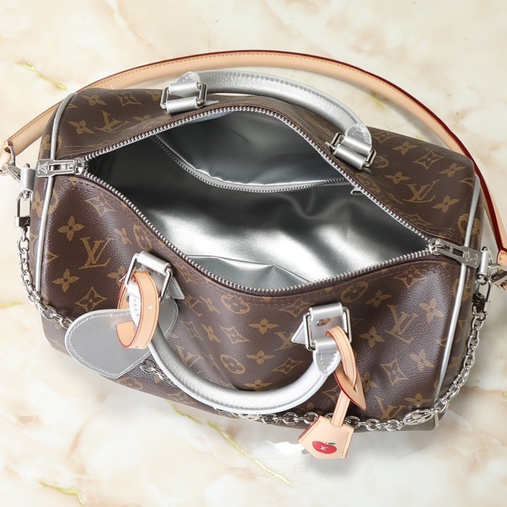 Louis Vuitton 57th Street NYC Speedy Bandoulière 30 Monogram Silver 30cm M27324
