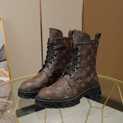 Premium LUV BOOTS 039