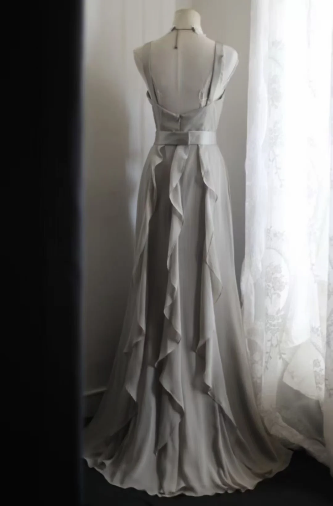 Grey sleeveless fitted waist slim-fit retro-style ball gown, evening ball dress gh7123