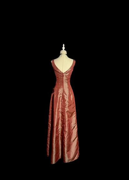 Red halter-neck retro-style fitted long elegant ball gown R8101