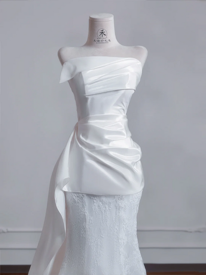 White strapless, fitted waist, bodycon, sexy long ball gown/bridal dress R8232