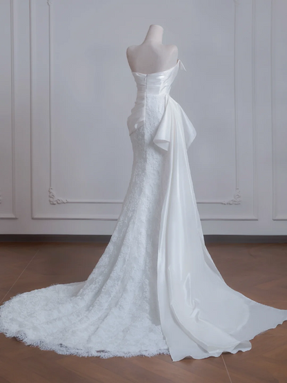 White strapless, fitted waist, bodycon, sexy long ball gown/bridal dress R8232