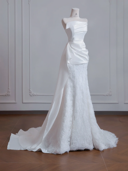 White strapless, fitted waist, bodycon, sexy long ball gown/bridal dress R8232