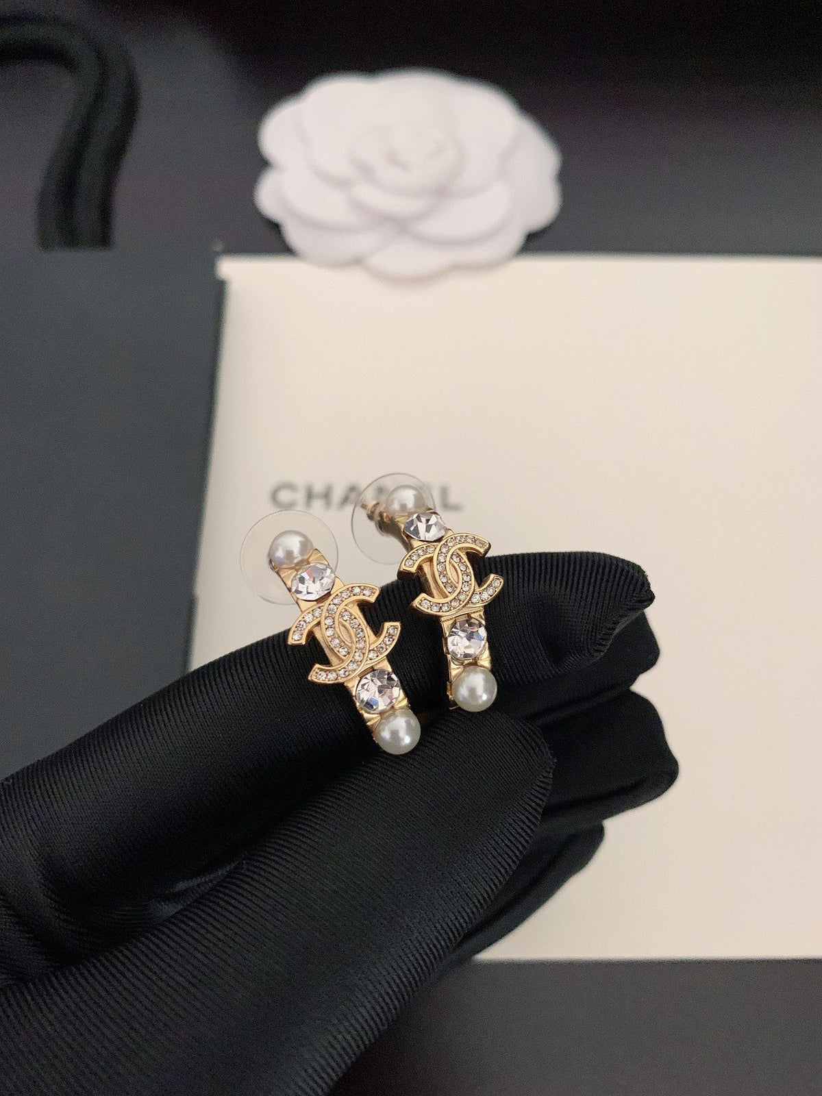 EN – Lux Earring Chanel 035