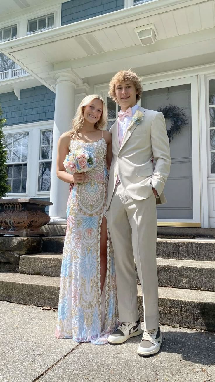 (out of stock)White gorgeous shiny exquisite beaded spaghetti strap sequined backless long chiffon ball gown prom dress evening gown holiday party dress gh2799