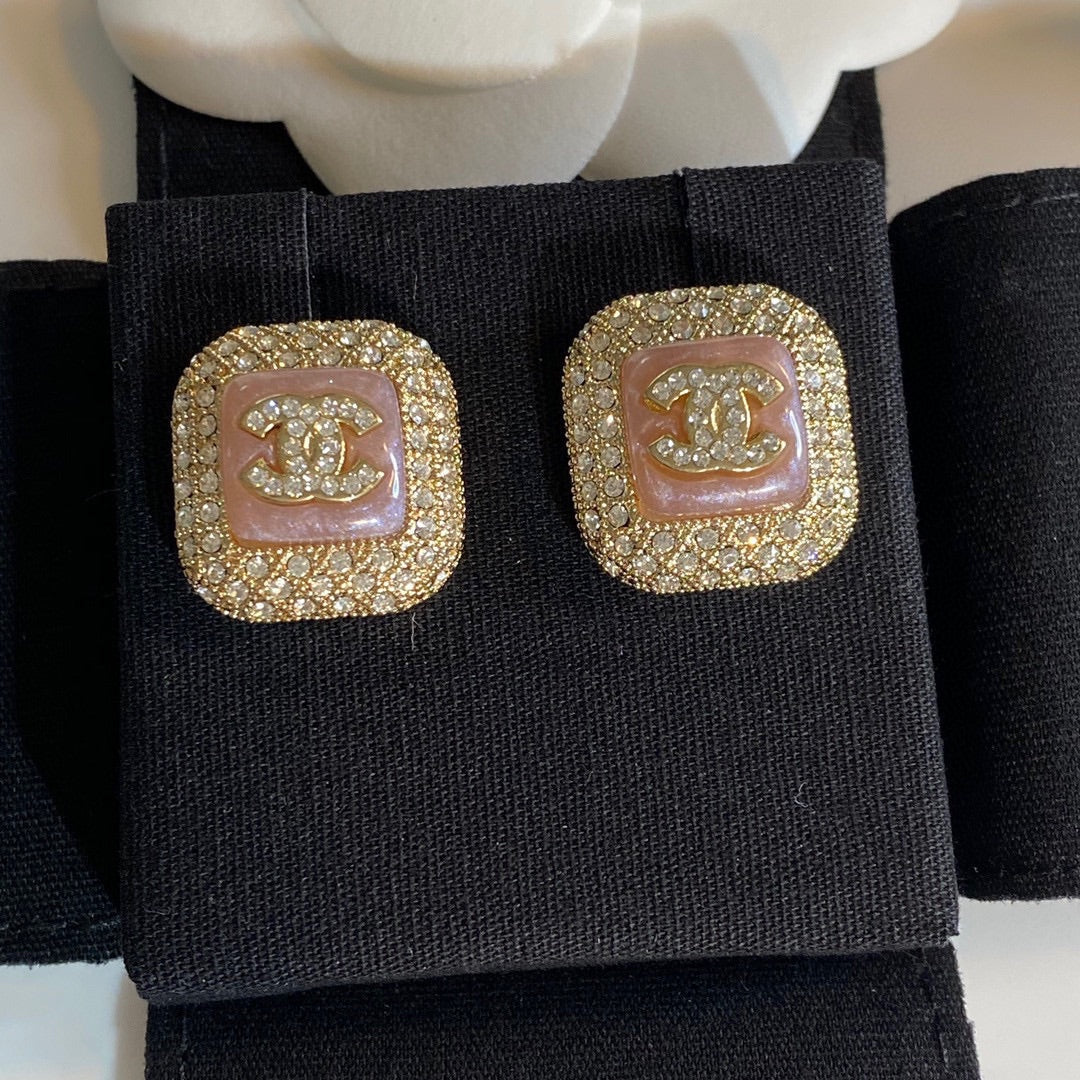 EN – Lux Earring Chanel 039