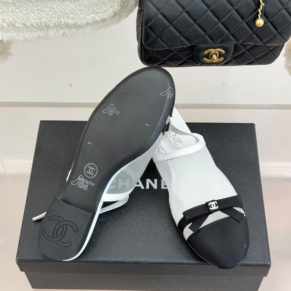 CHANEL Slingbacks