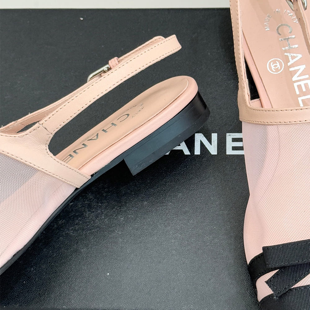 CHANEL Slingbacks
