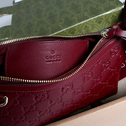 Gucci GG Emblem small shoulder bag