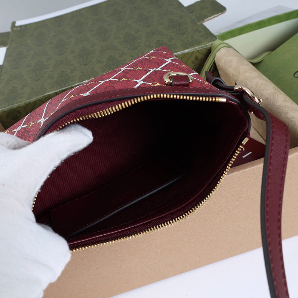 Gucci GG Emblem small shoulder bag
