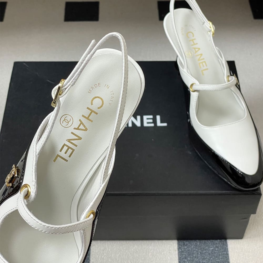 CHANEL Slingbacks