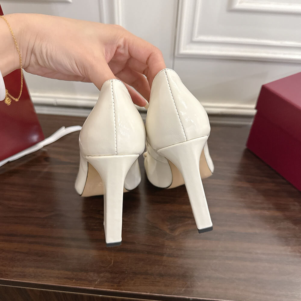 GUCCI Women’s Signora pump