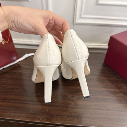 GUCCI Women’s Signora pump