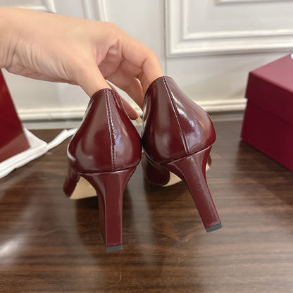 GUCCI Women’s Signora pump