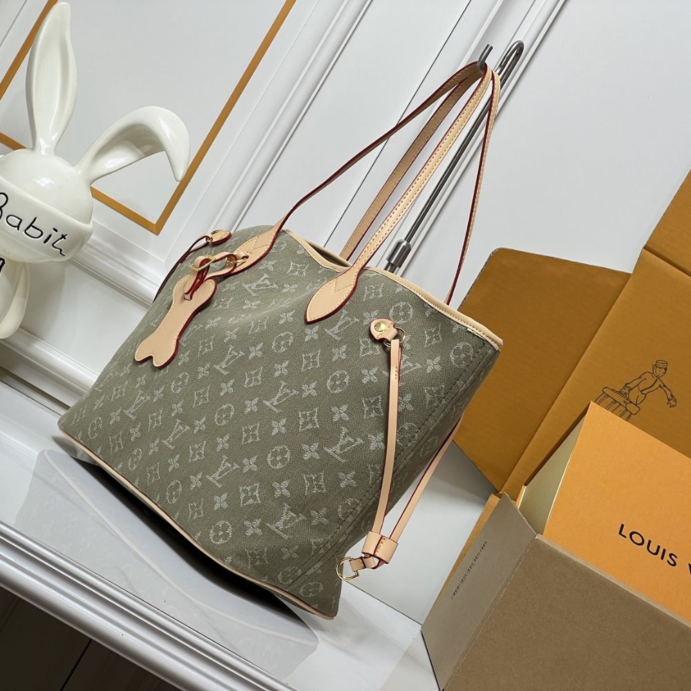 Louis Vuitton Neverwoof MM Khaki Denim 31Cm