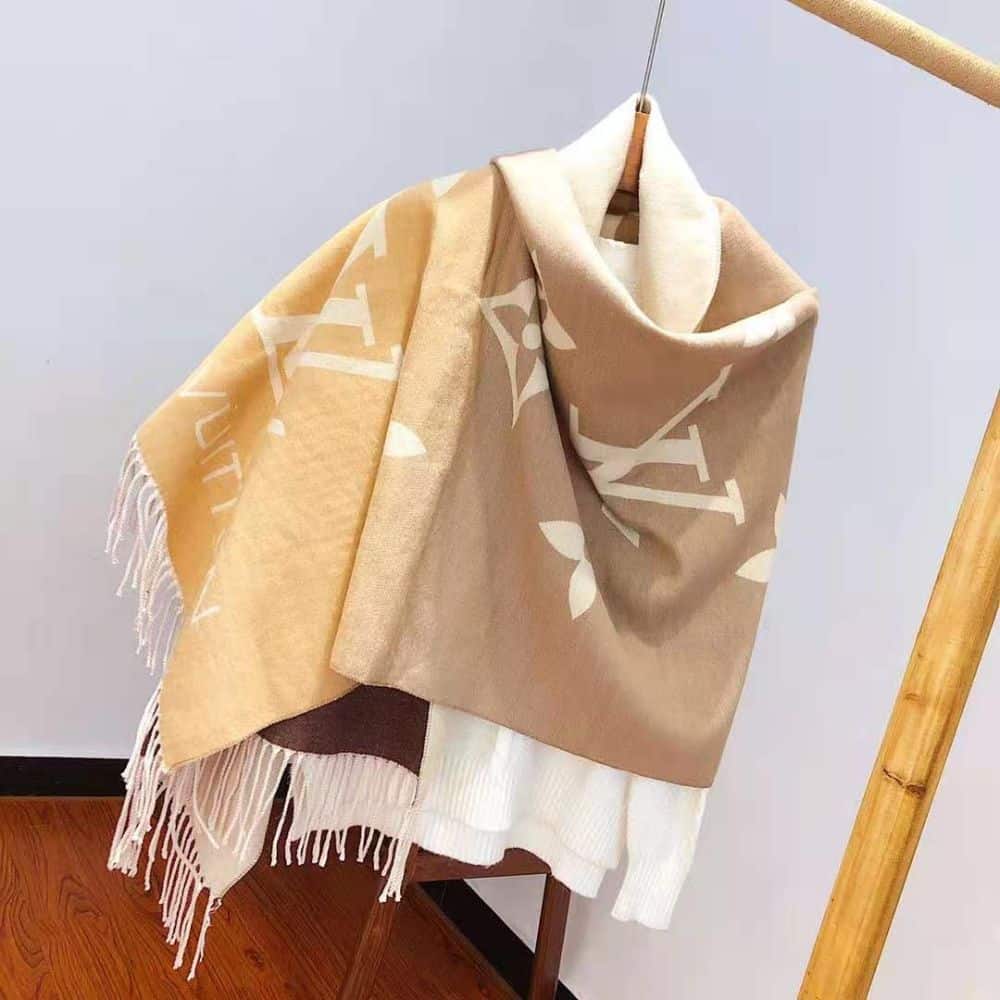 Louis Vuitton Reykjavik Gradient Scarf Brown