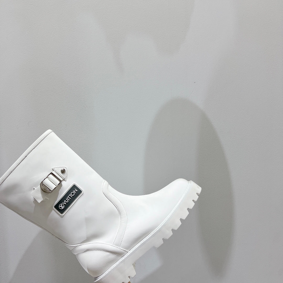 Premium LUV BOOTS 014