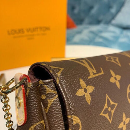 Louis Vuitton Favorite PM Monogram Canvas For Women 24Cm LV M40717