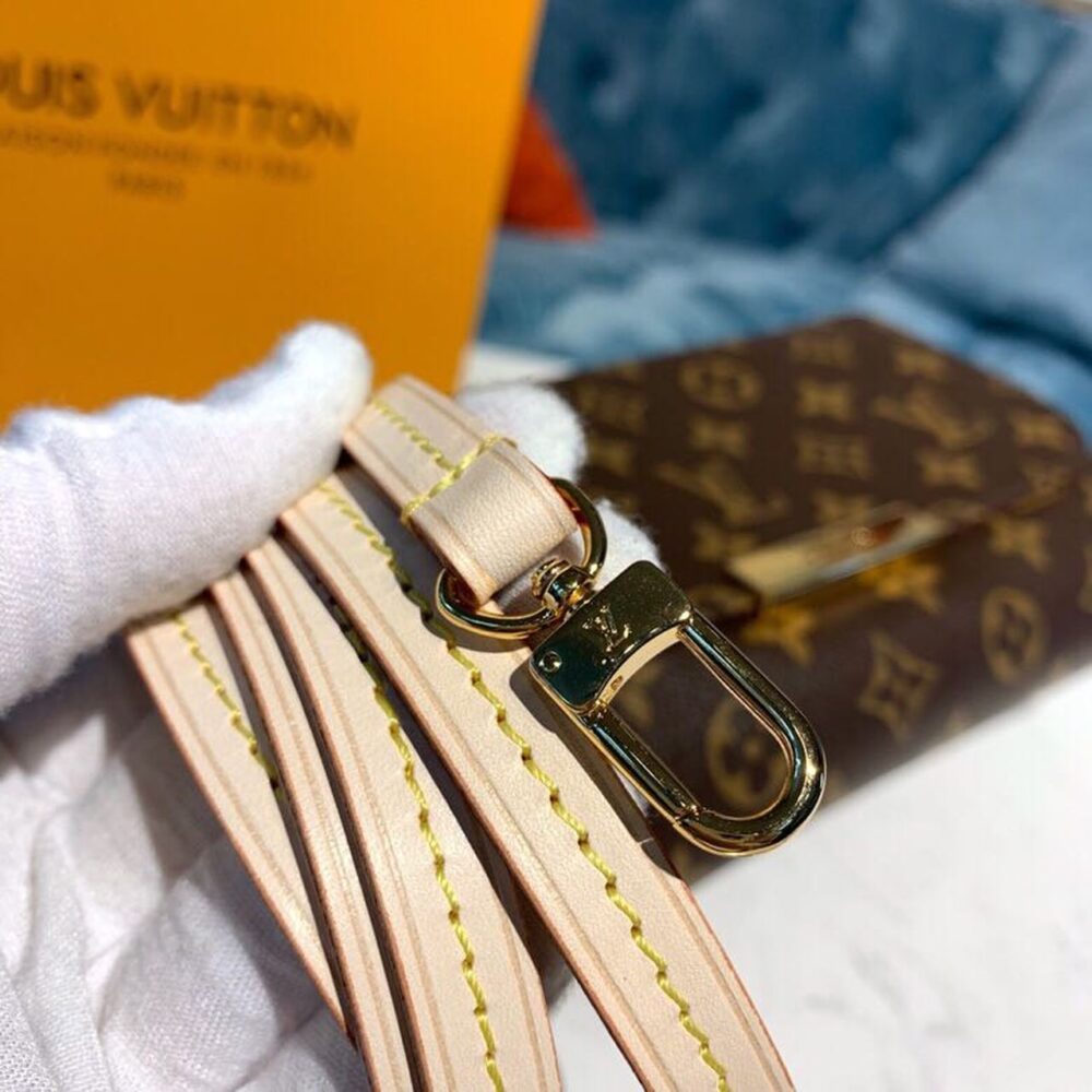Louis Vuitton Favorite PM Monogram Canvas For Women 24Cm LV M40717