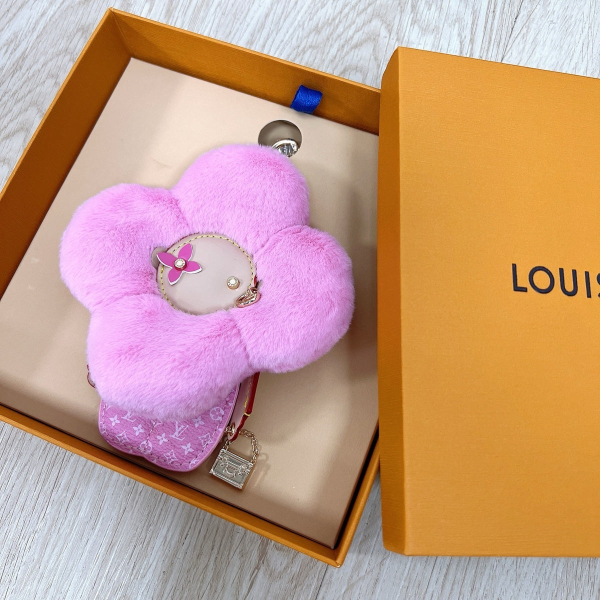 Louis Vuitton Vivienne Fashionista Bag Charm Lady