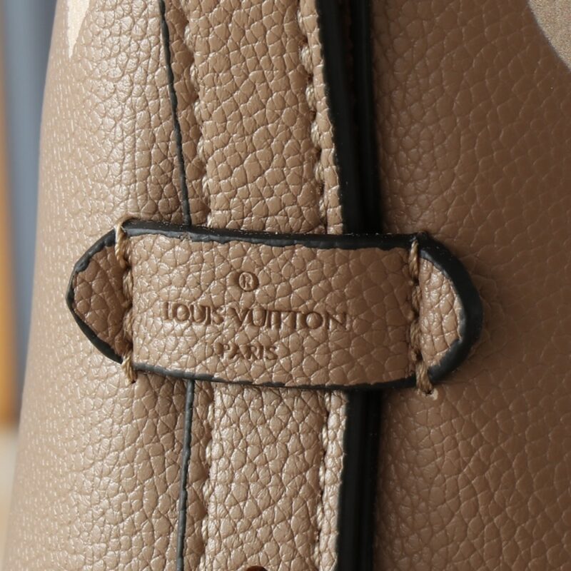 Louis Vuitton Carryall PM Bicolor Monogram Empreinte Dove And Cream 29Cm M47180
