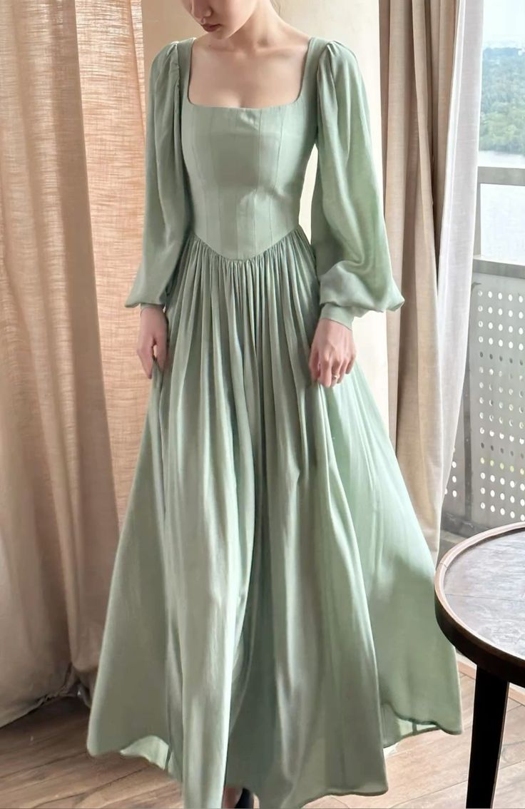 girlhomeshops-bridesmaid dresses Light green retro, elegant, flowing A-line long-sleeved chiffon prom dress gh5756