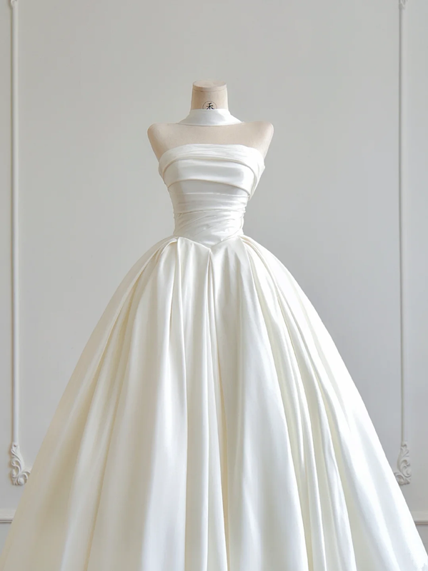 White strapless, fitted waist, full skirt, long ball gown, bridal dress R8167