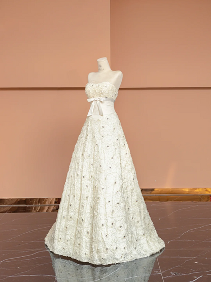 White strapless, fitted A-line long ball gown/bridal dress R8488