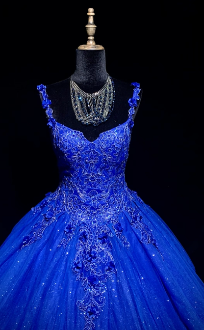 Blue halter-neck fitted dress with a full skirt, elegant princess ball gown R8676